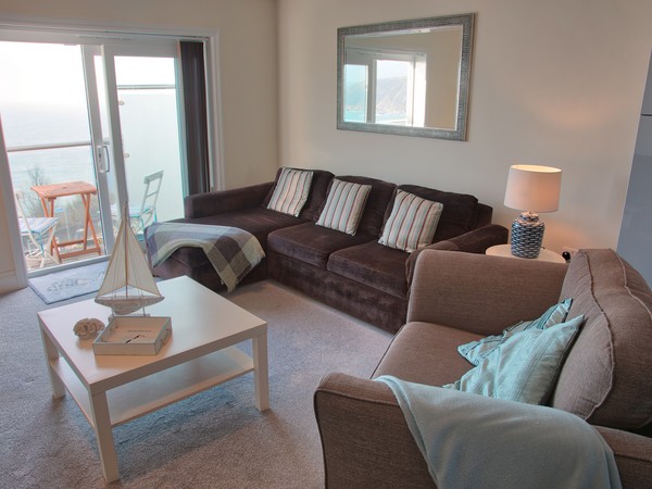 Argel Lowen living area Mevagissey