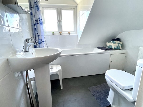 Highbury bathroom Mevagissey