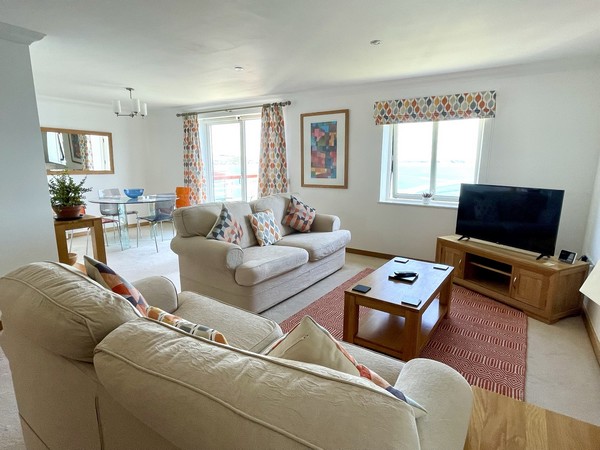 Nare Court sitting room Mevagissey