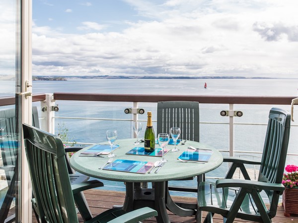 Nare Court balcony Mevagissey