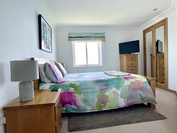 Nare Court bedroom Mevagissey
