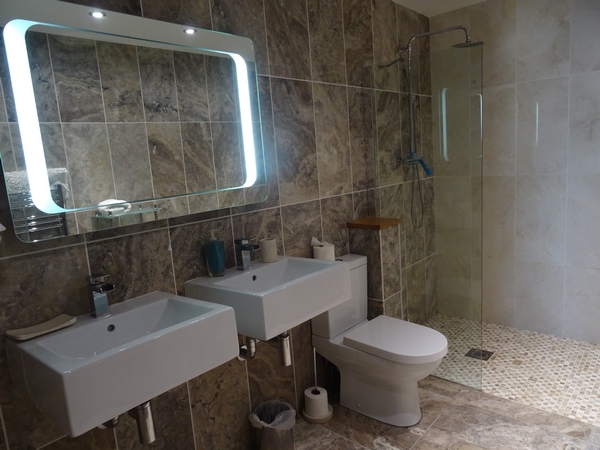 Skysail shower Mevagissey